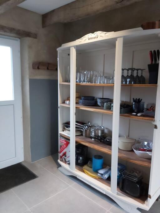 Beautiful 2 Bed Cottage With Swimming Pool Pageas Екстер'єр фото