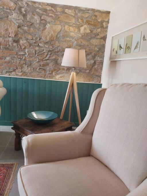 Beautiful 2 Bed Cottage With Swimming Pool Pageas Екстер'єр фото