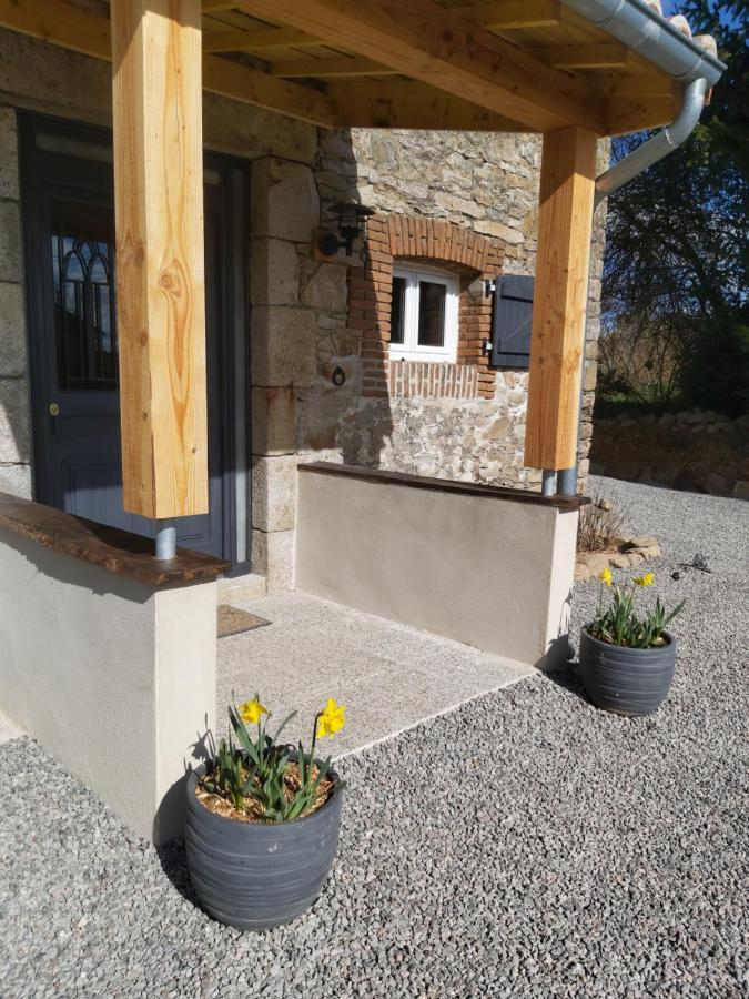 Beautiful 2 Bed Cottage With Swimming Pool Pageas Екстер'єр фото