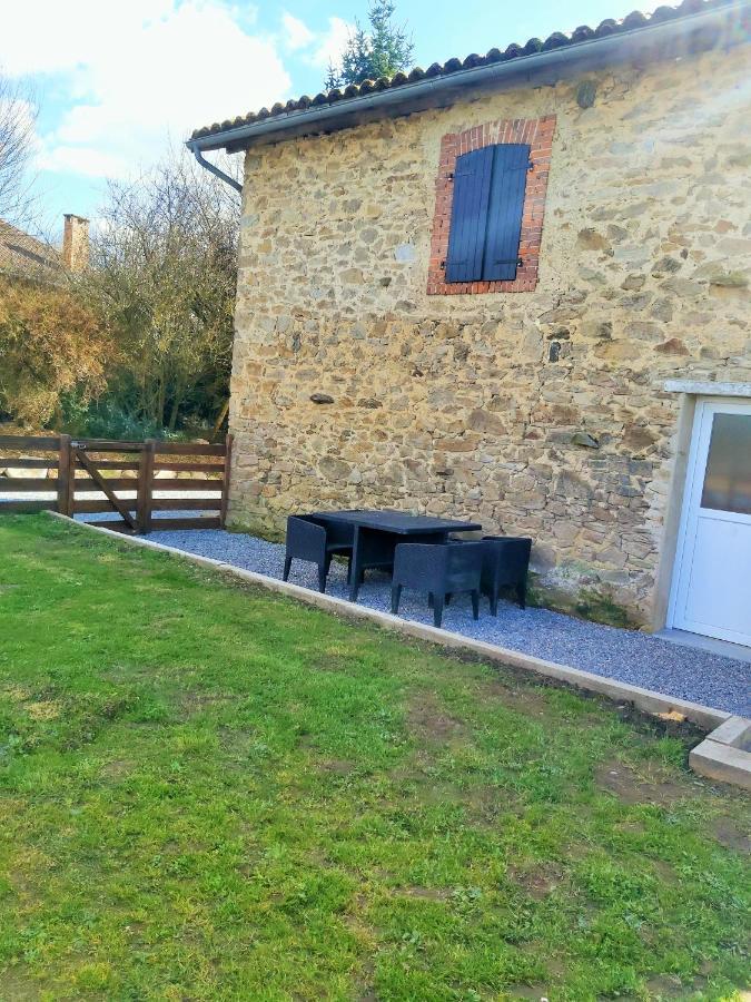 Beautiful 2 Bed Cottage With Swimming Pool Pageas Екстер'єр фото