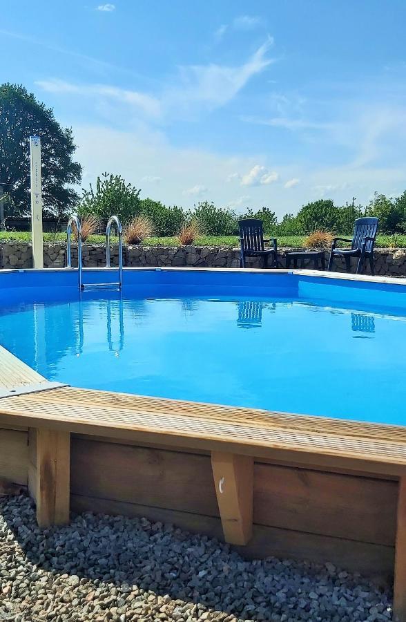 Beautiful 2 Bed Cottage With Swimming Pool Pageas Екстер'єр фото