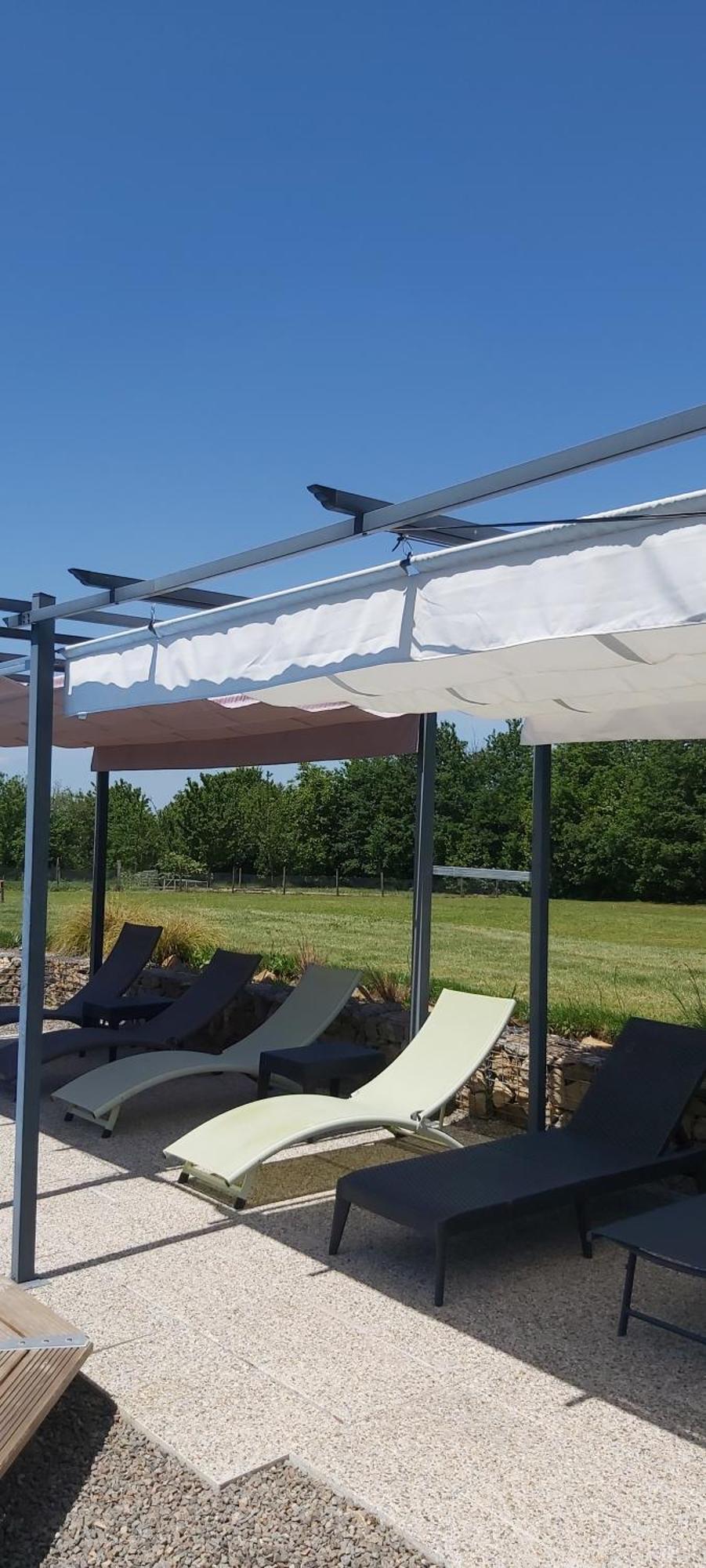 Beautiful 2 Bed Cottage With Swimming Pool Pageas Екстер'єр фото
